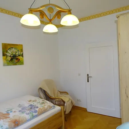 Διαμέρισμα Exklusive Fuer 5 Personen Ca 100 M Im Eg