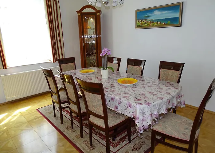 Exklusive Fuer 5 Personen Ca 100 M Im Eg Daire Nordhausen